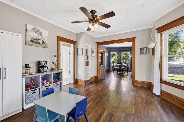 432 6th Street, Baraboo, WI 53913
