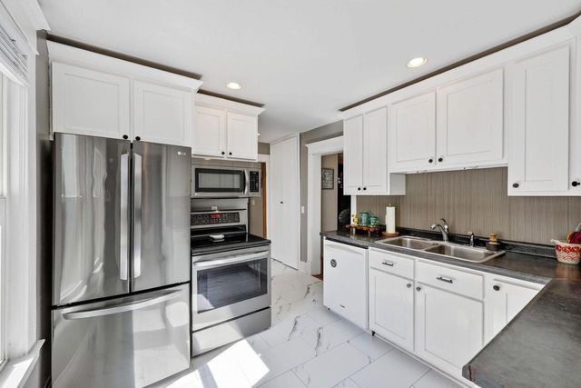 432 6th Street, Baraboo, WI 53913