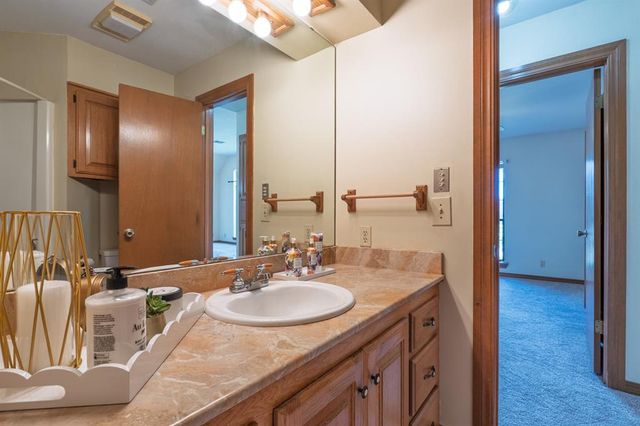 1201 Castle Creek Street, Shawnee, OK 74804