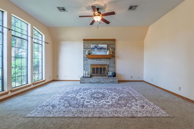 1201 Castle Creek Street, Shawnee, OK 74804