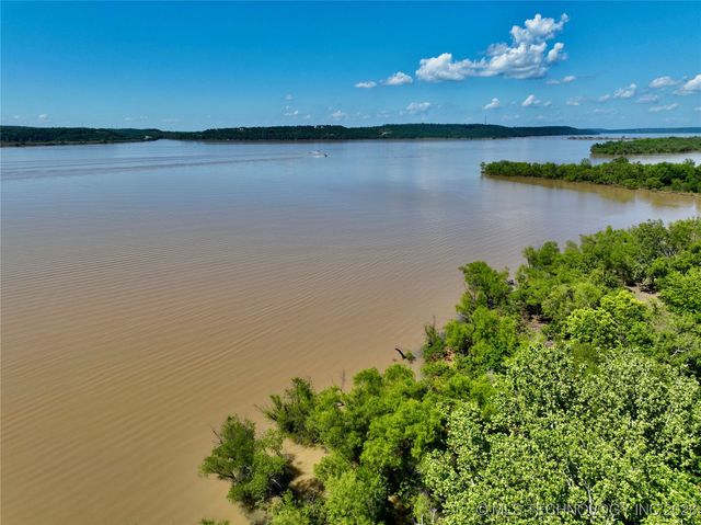 23 Falcon Nest Road Falcon Cove 2, Eufaula, OK 74432