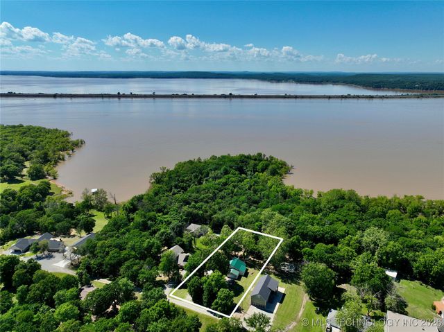 23 Falcon Nest Road Falcon Cove 2, Eufaula, OK 74432