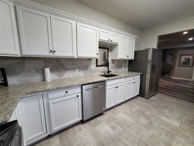 23 Falcon Nest Road Falcon Cove 2, Eufaula, OK 74432