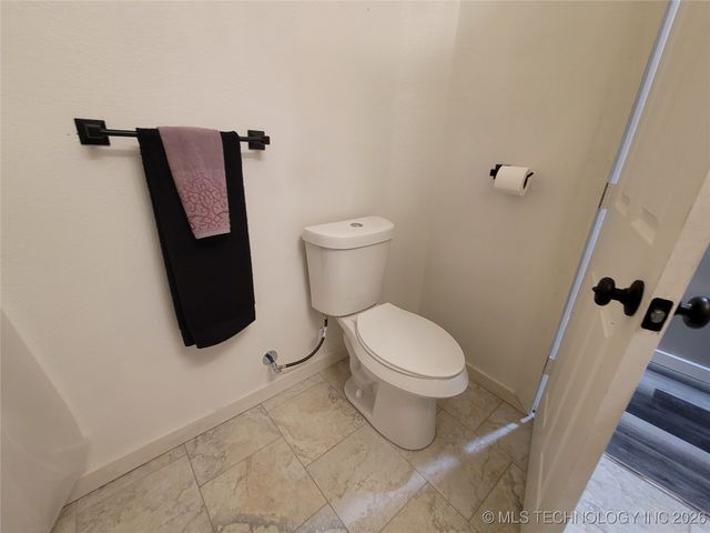 23 Falcon Nest Road Falcon Cove 2, Eufaula, OK 74432