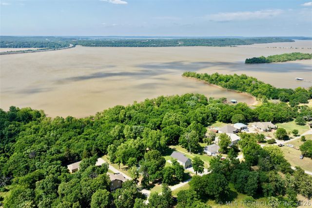 23 Falcon Nest Road Falcon Cove 2, Eufaula, OK 74432