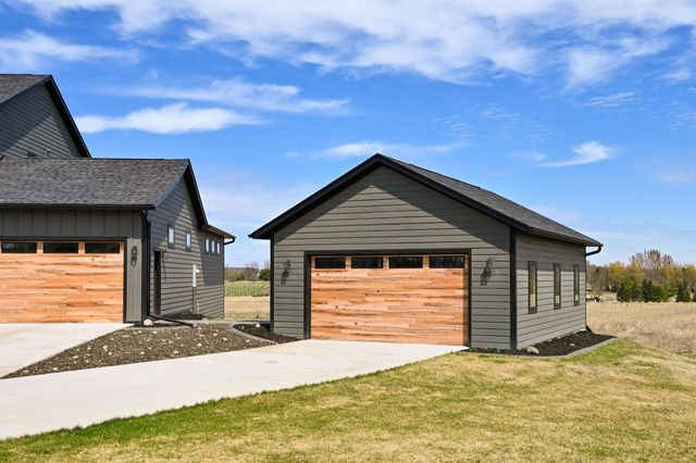 7400 74th Avenue N, Greenfield, MN 55357