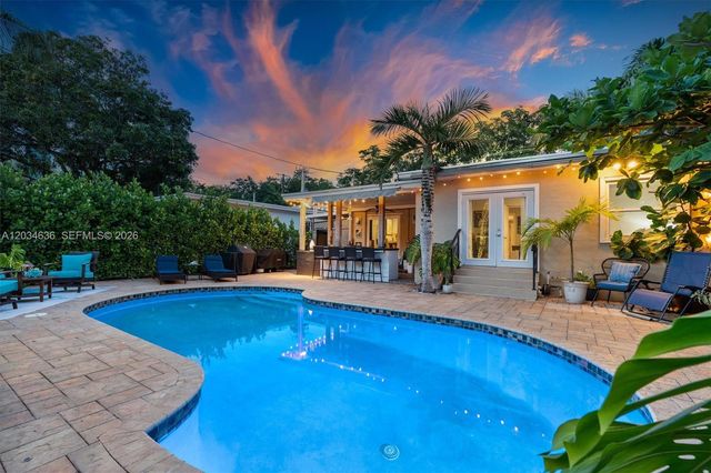 895 NE 129th St, North Miami, FL 33161