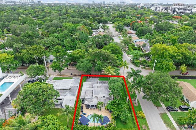 895 NE 129th St, North Miami, FL 33161