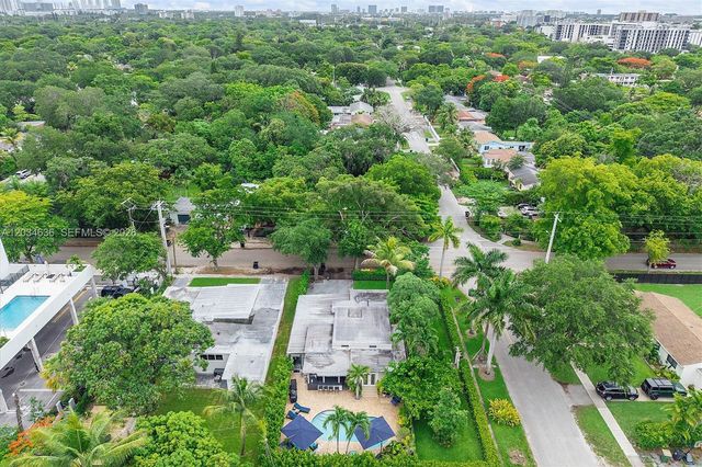 895 NE 129th St, North Miami, FL 33161