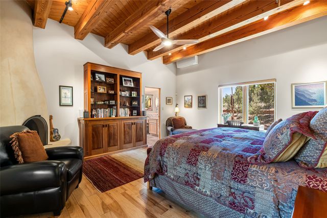 5 Columbine Lane, Santa Fe, NM 87506