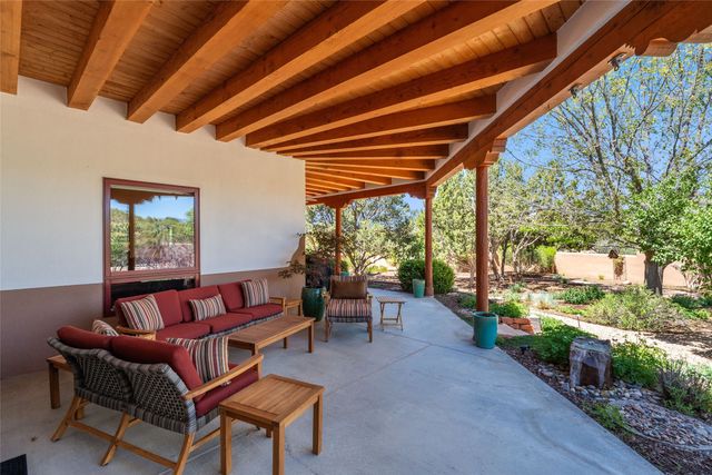 5 Columbine Lane, Santa Fe, NM 87506