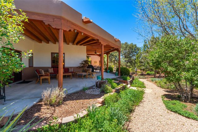 5 Columbine Lane, Santa Fe, NM 87506