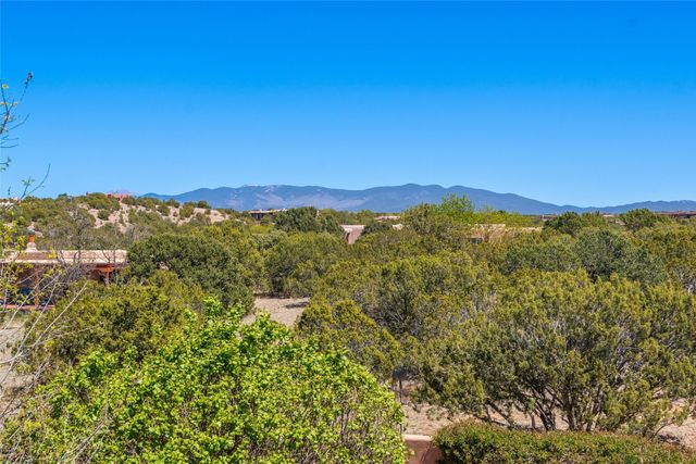 5 Columbine Lane, Santa Fe, NM 87506