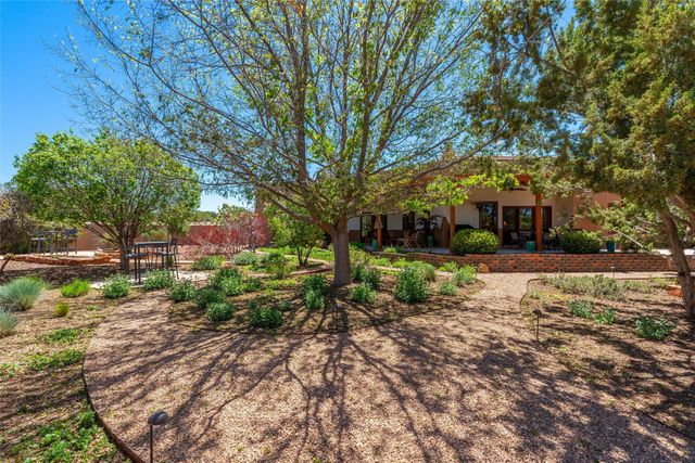 5 Columbine Lane, Santa Fe, NM 87506