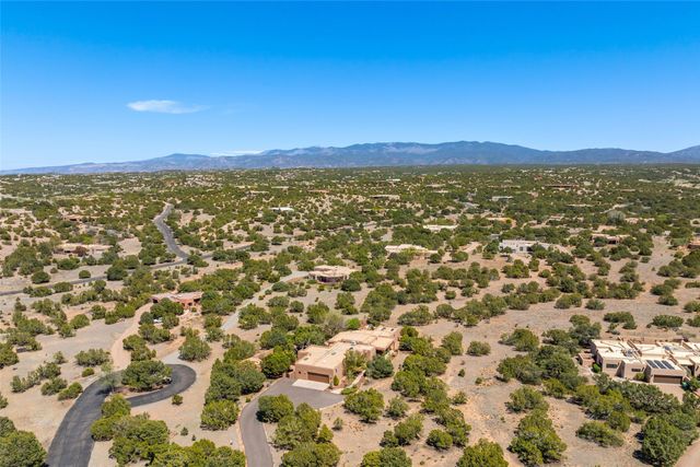 5 Columbine Lane, Santa Fe, NM 87506