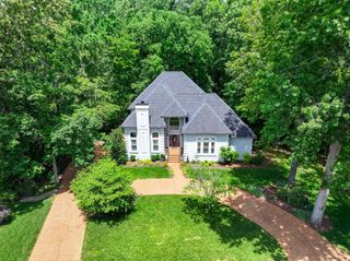 132 Laural Hill Dr, Smyrna, TN 37167