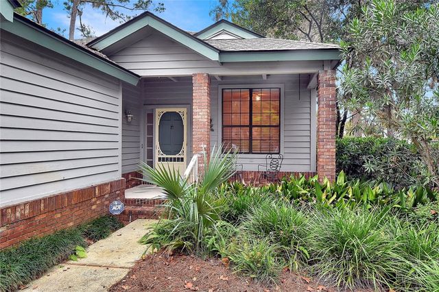 12 Bay Tree Court W, St Simons Island, GA 31522