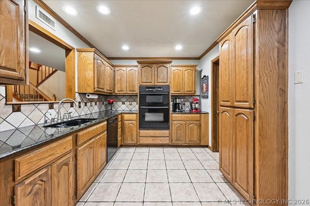 2934 W Berwick Street, Claremore, OK 74017