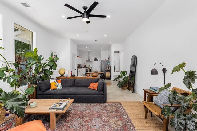 19322 Quigley Ln, Sonoma, CA 95476