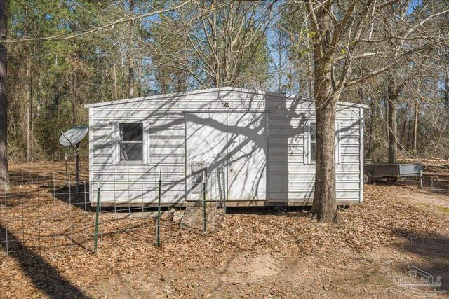 1660 Annie Penton Rd, Jay, FL 32565