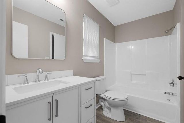 3437 Auburn Road B Road, Crestview, FL 32539
