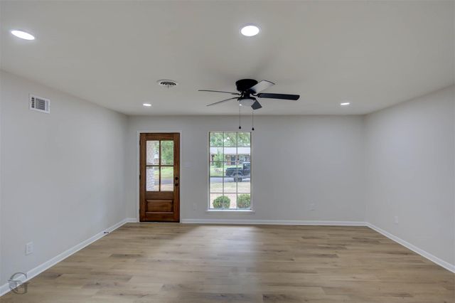 2804 Lynda Lane, Shreveport, LA 71118