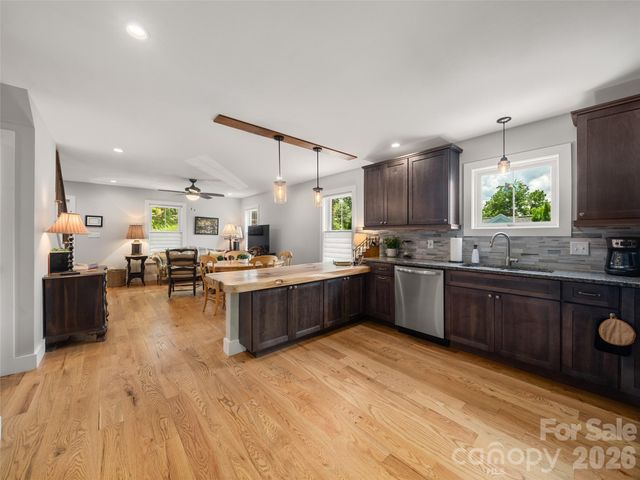 534 Fisher Road, Brevard, NC 28712