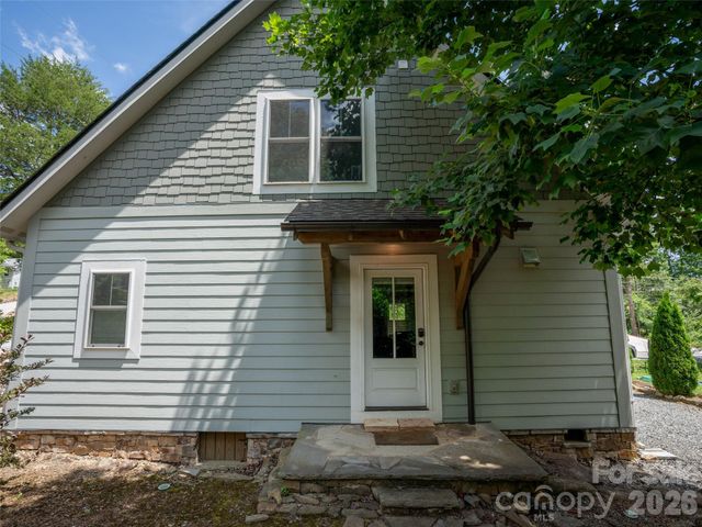 534 Fisher Road, Brevard, NC 28712