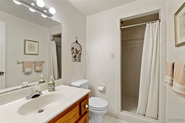 13030 River Hills Dr, Midlothian, VA 23113