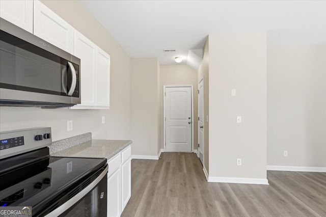 395 Bandelier Circle, Hampton, GA 30228