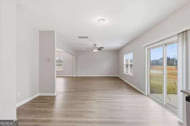 395 Bandelier Circle, Hampton, GA 30228