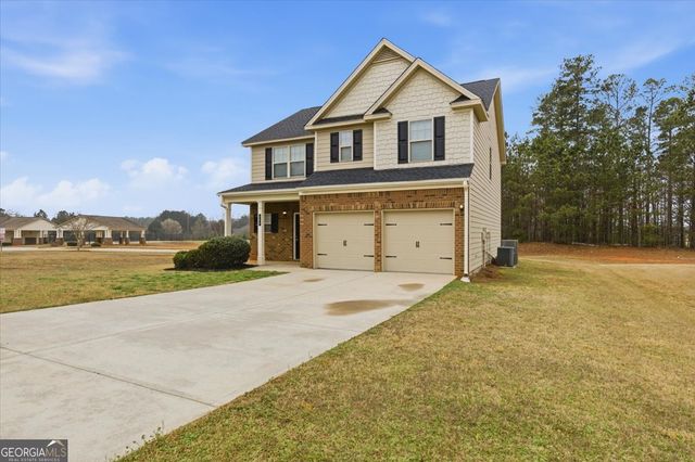 395 Bandelier Circle, Hampton, GA 30228
