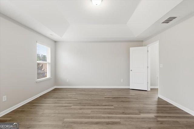 395 Bandelier Circle, Hampton, GA 30228