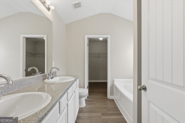 395 Bandelier Circle, Hampton, GA 30228