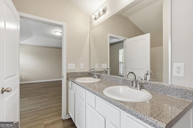 395 Bandelier Circle, Hampton, GA 30228