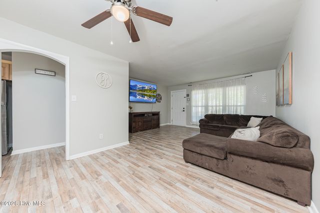 402 Sharon Way, Jacksonville, NC 28546