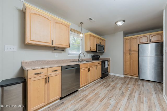 402 Sharon Way, Jacksonville, NC 28546