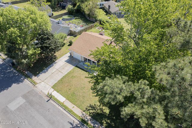 402 Sharon Way, Jacksonville, NC 28546