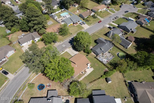 402 Sharon Way, Jacksonville, NC 28546