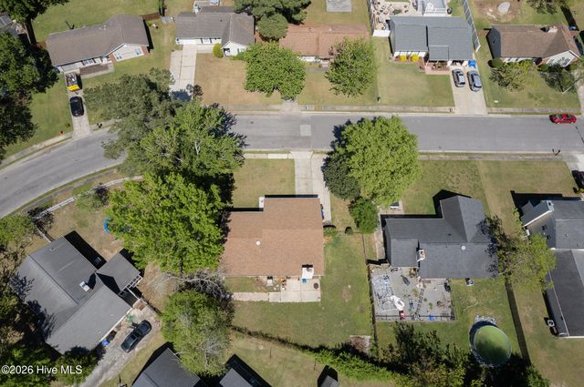 402 Sharon Way, Jacksonville, NC 28546