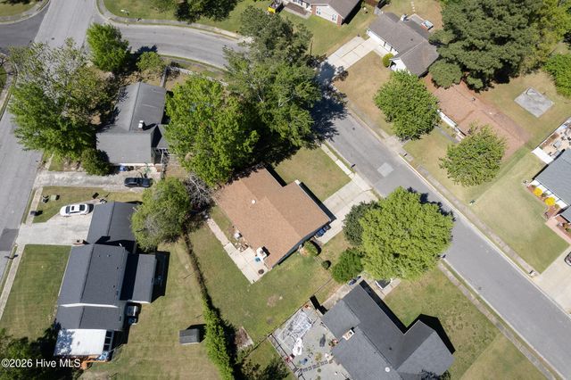 402 Sharon Way, Jacksonville, NC 28546