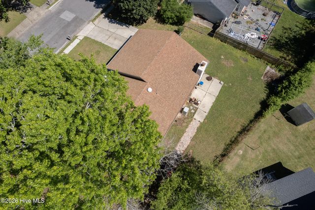 402 Sharon Way, Jacksonville, NC 28546