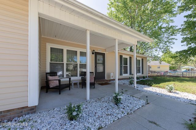 402 Sharon Way, Jacksonville, NC 28546