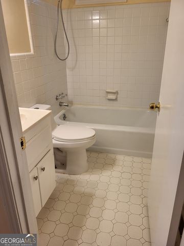3211 Rockview Drive, Lithonia, GA 30038