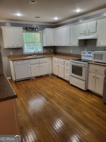 3211 Rockview Drive, Lithonia, GA 30038
