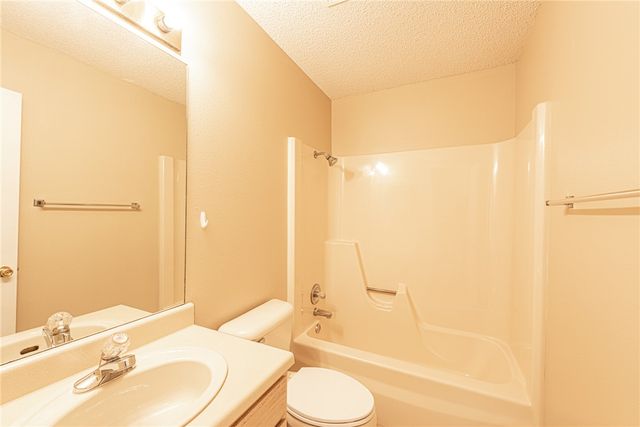 1473 Greenleaf Drive, Fayetteville, AR 72704