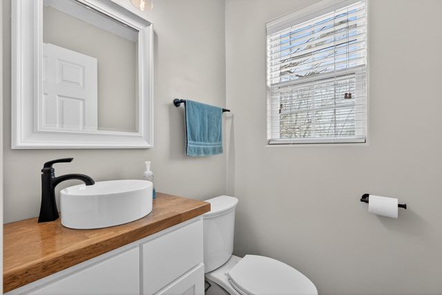 628 John Sutherland Drive, Nicholasville, KY 40356