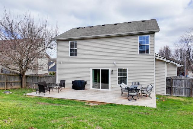 628 John Sutherland Drive, Nicholasville, KY 40356