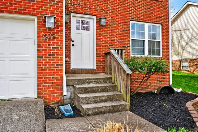 628 John Sutherland Drive, Nicholasville, KY 40356