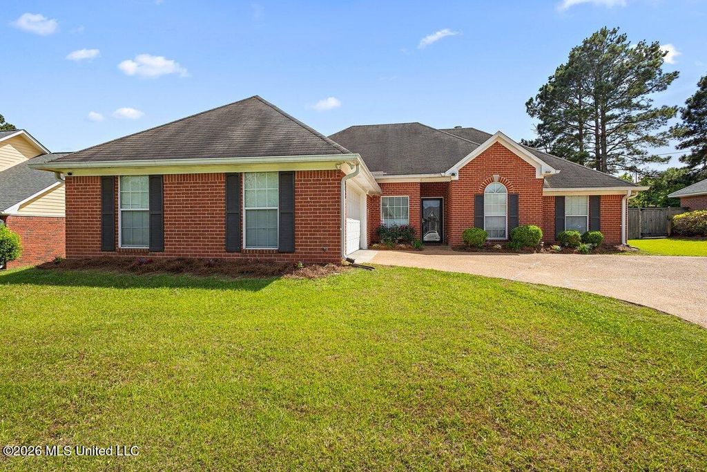 135 Stratford Drive, Madison, MS 39110